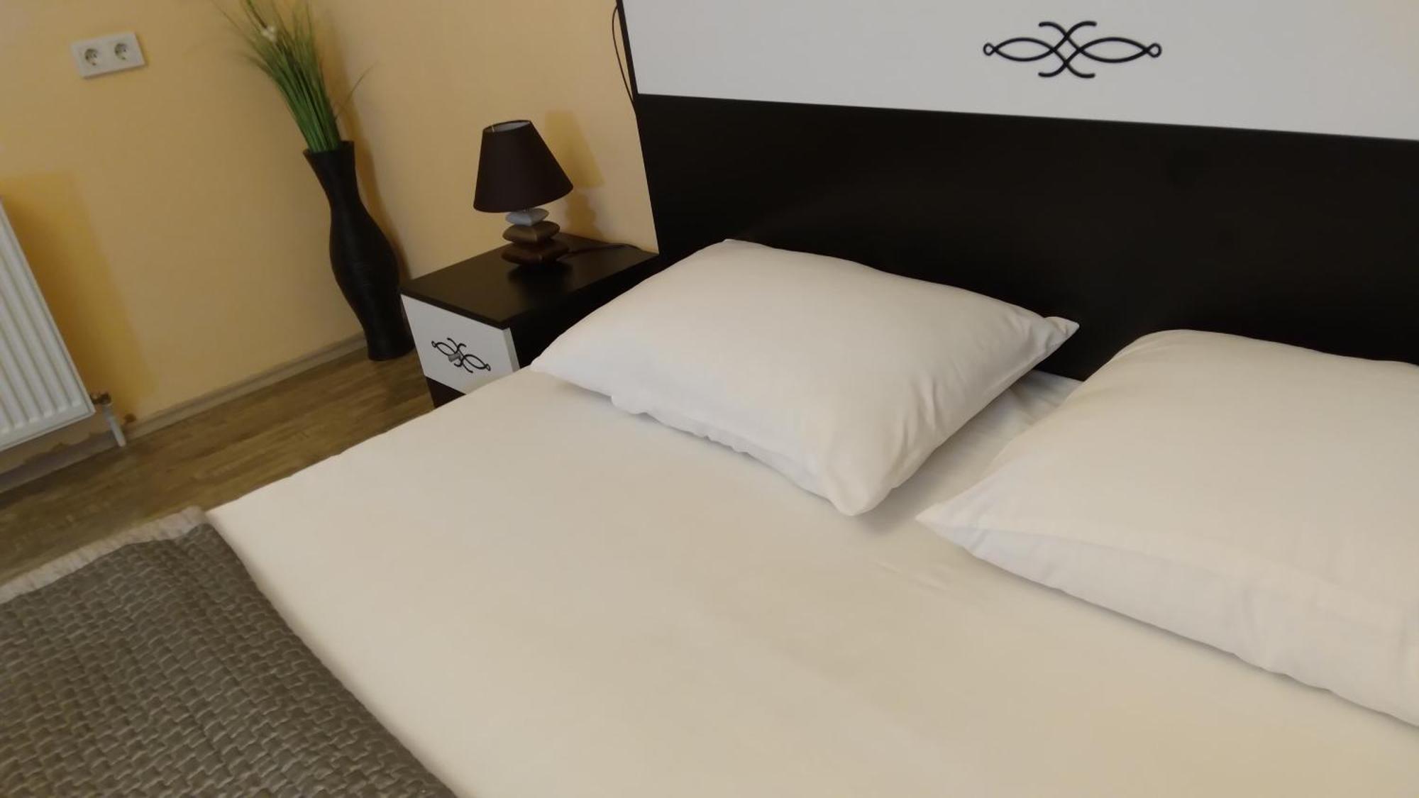 Sayat Nova Apartments ティビリシ エクステリア 写真
