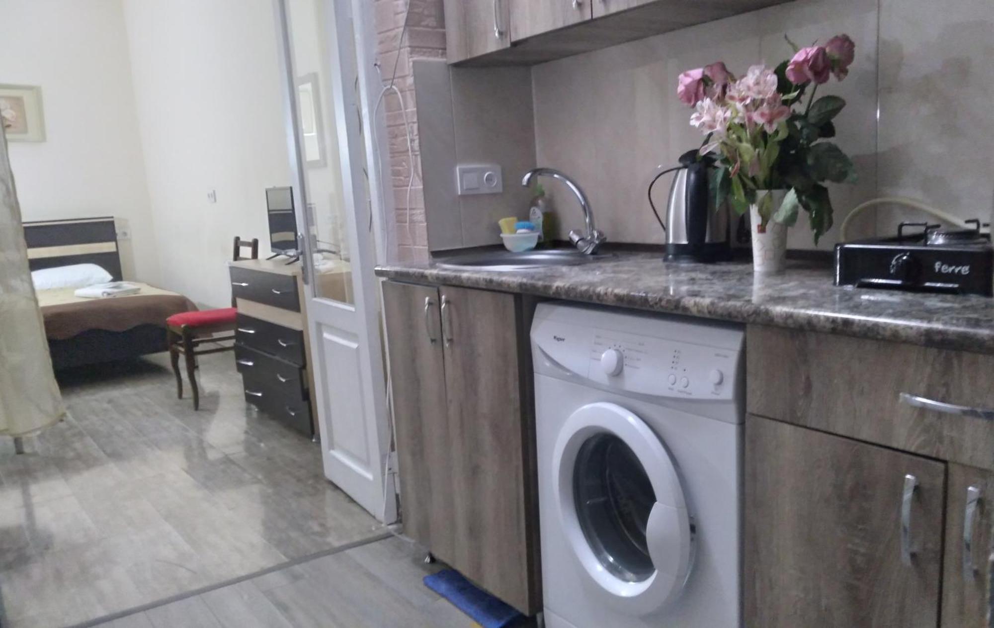 Sayat Nova Apartments ティビリシ エクステリア 写真